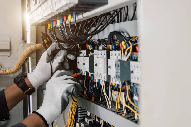 Best Local Electrician Companies  in Indian Hills, KY